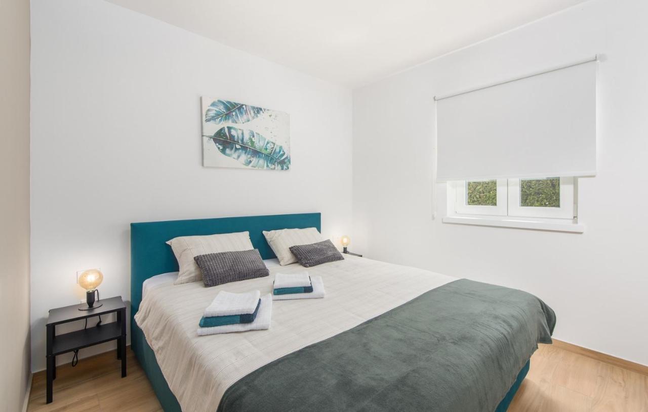 Apartment Vitamare Пореч Экстерьер фото